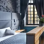 Black Swan House, Old Town 4*