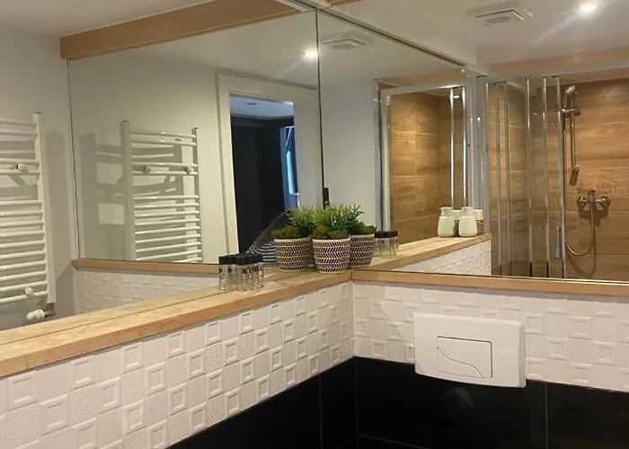 Black Swan House, Old Town 4*