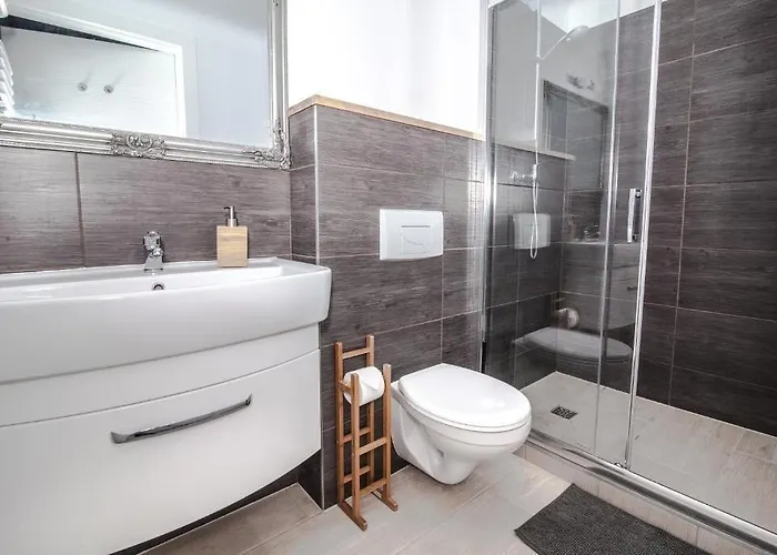 Apart Otel Black Swan House, Old Town 4*