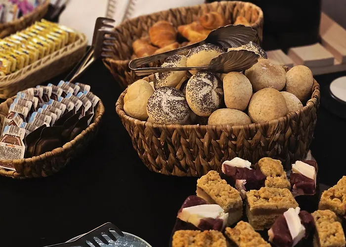 Apart Otel Black Swan House, Old Town