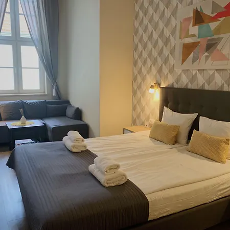 Black Swan House, Old Town 4*