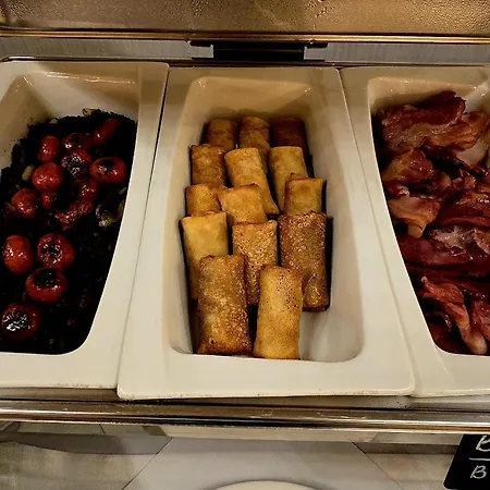 Black Swan House, Old Town 4*