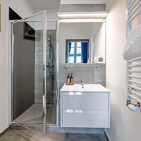 Aparthotel Black Swan House, Old Town 4*