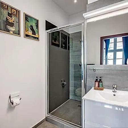 Black Swan House, Old Town Aparthotel