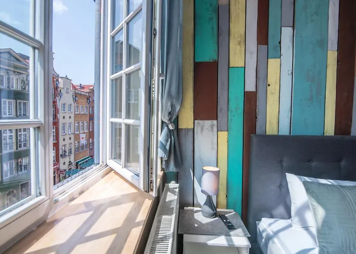 Black Swan House, Old Town 4*