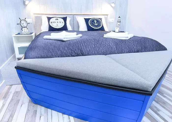 Black Swan House, Old Town