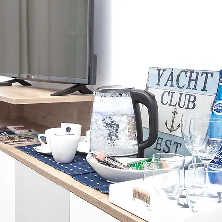 Aparthotel Black Swan House, Old Town 4*